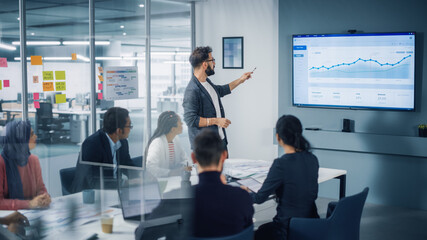 Descubra o que é estruturação comercial, como ela organiza seus processos de vendas para gerar previsibilidade e por que vai muito além de treinar vendedores
